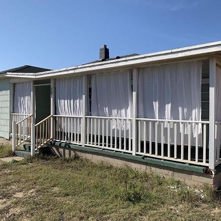 Queen Anne'S Revenge At The Beach Cottage Kitty Hawk Exterior photo