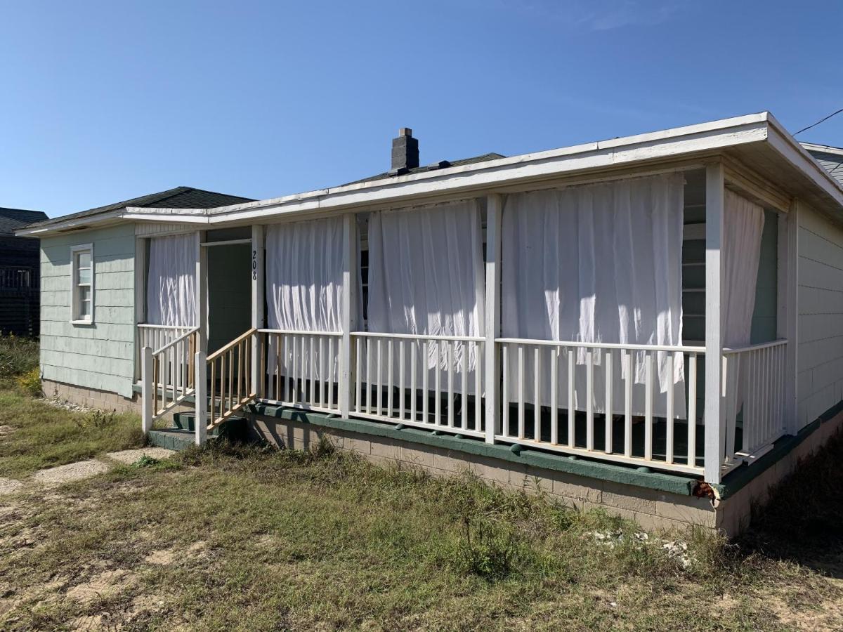 Queen Anne'S Revenge At The Beach Cottage Kitty Hawk Exterior photo