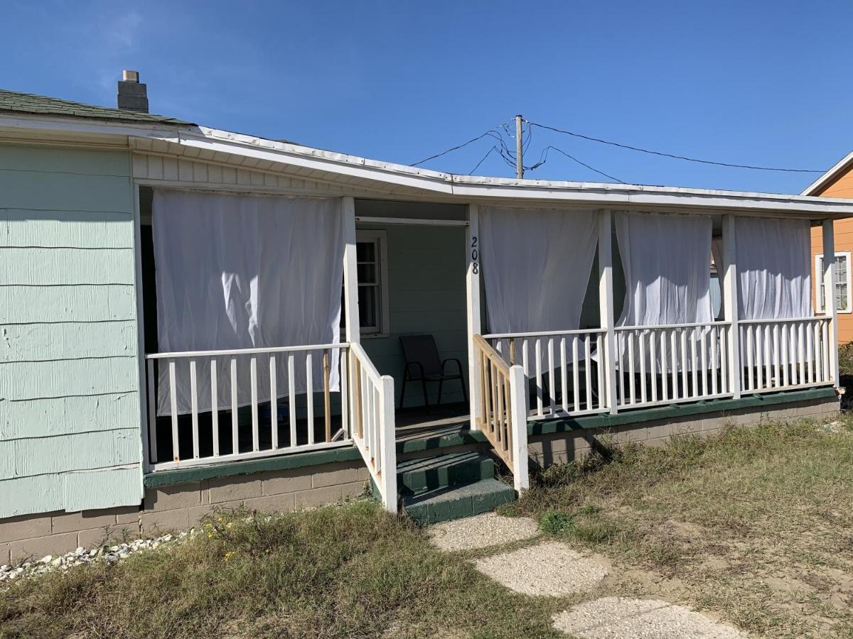 Queen Anne'S Revenge At The Beach Cottage Kitty Hawk Exterior photo