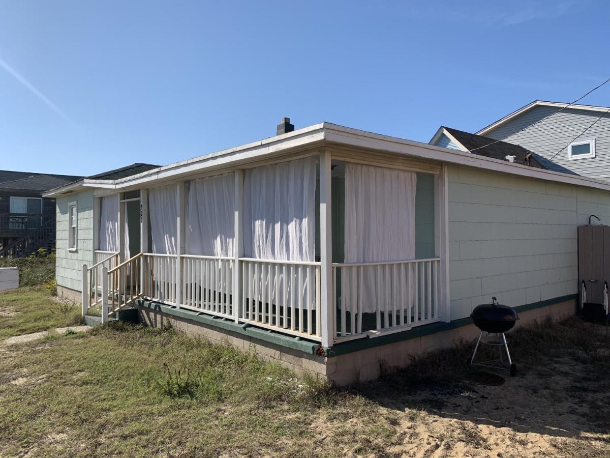 Queen Anne'S Revenge At The Beach Cottage Kitty Hawk Exterior photo