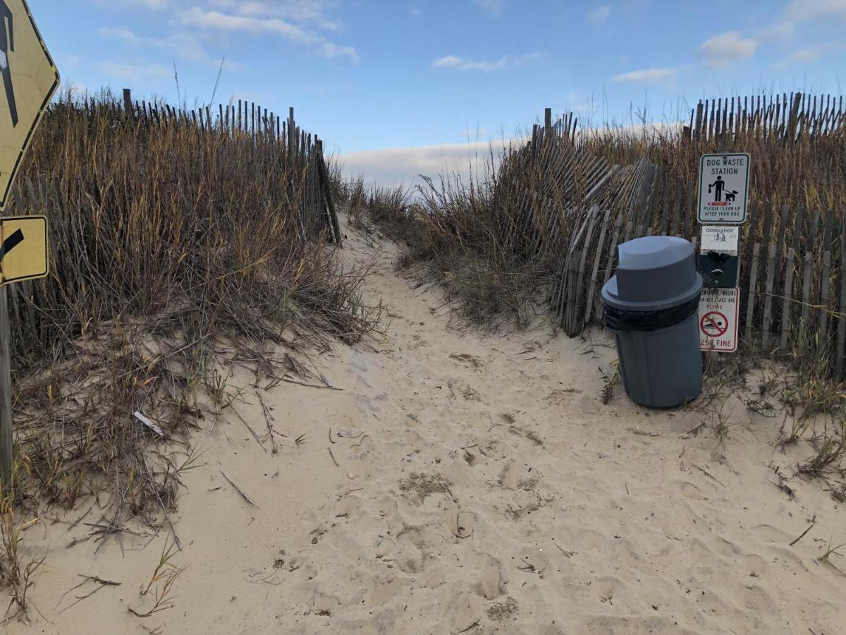 Queen Anne'S Revenge At The Beach Cottage Kitty Hawk Exterior photo