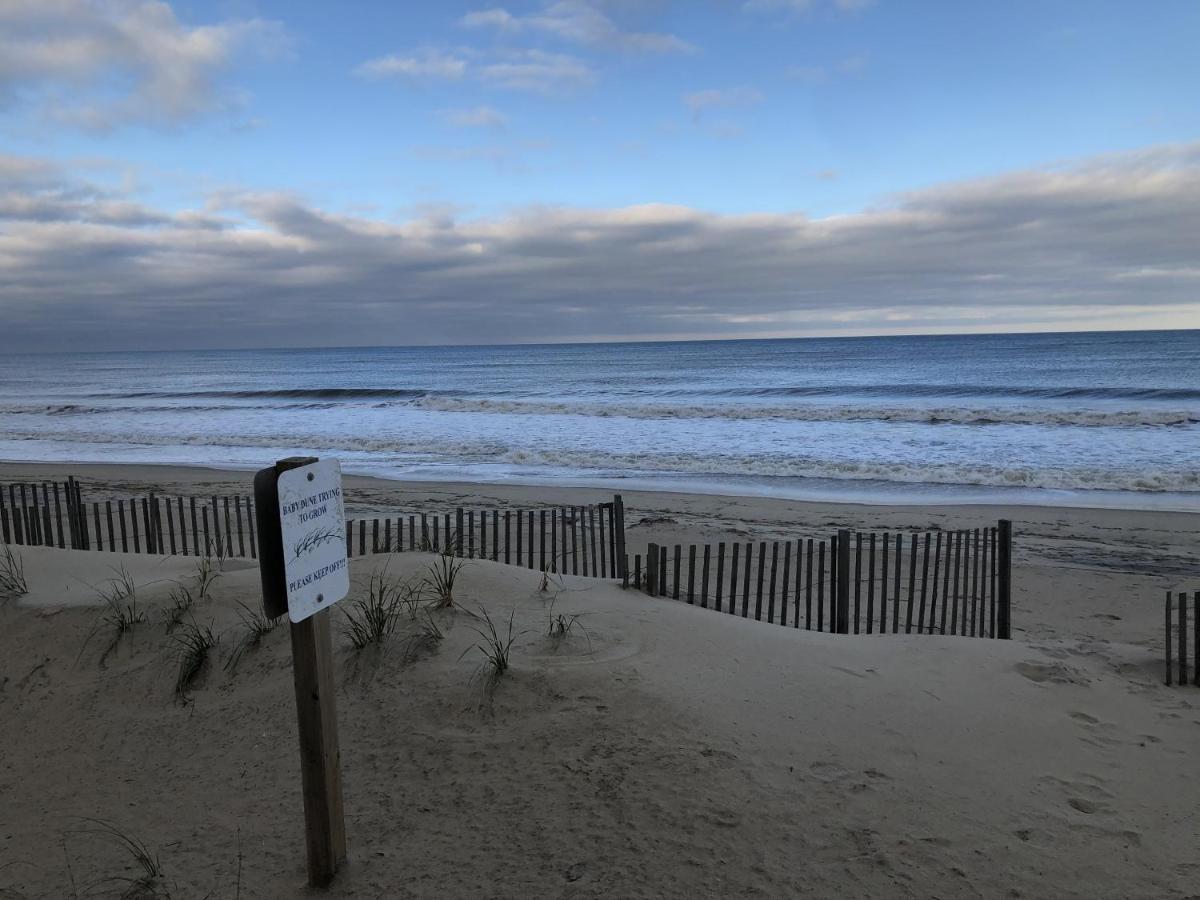 Queen Anne'S Revenge At The Beach Cottage Kitty Hawk Exterior photo